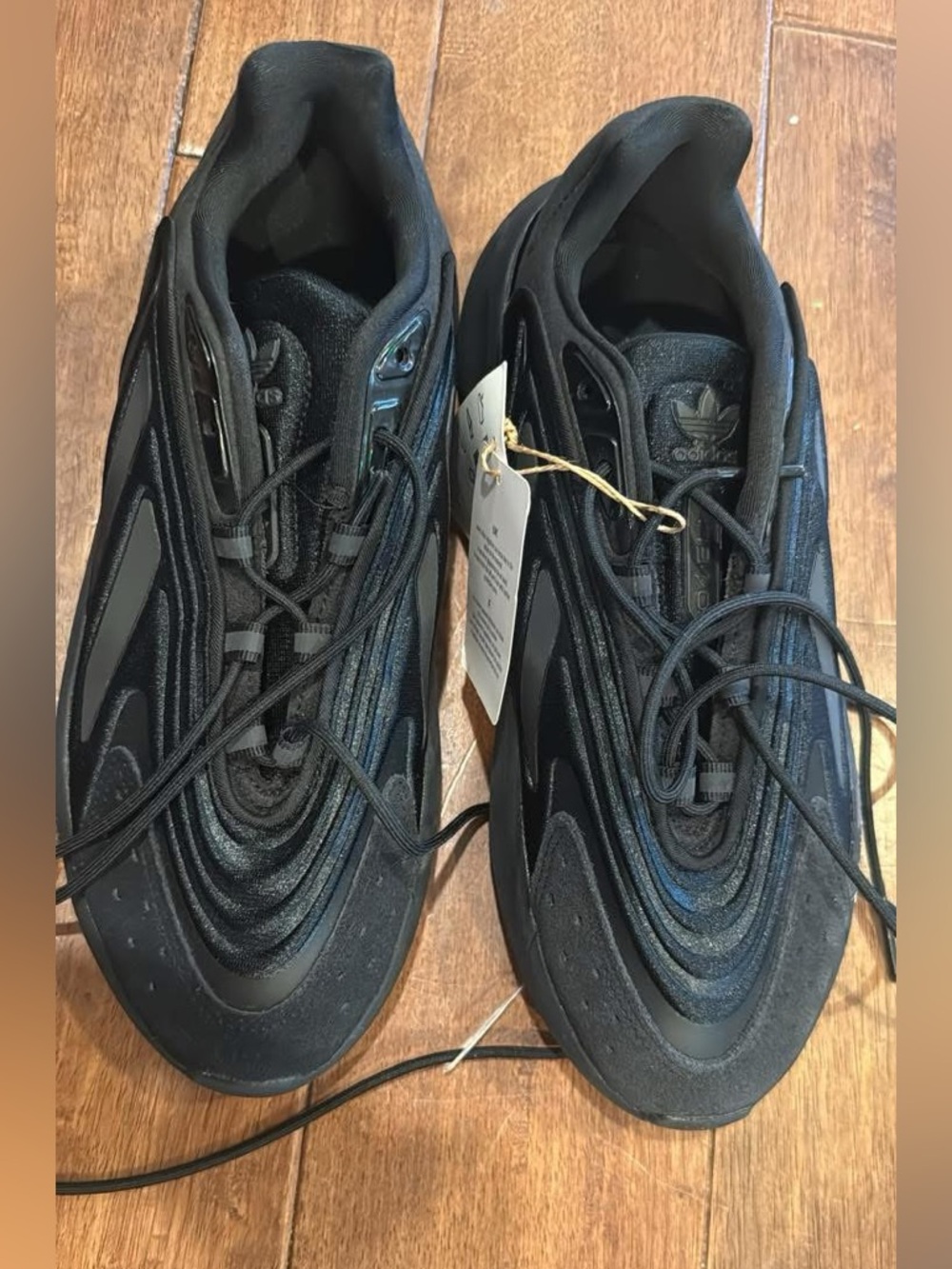 adidas Men's Black Low-Profile Running Sneakers